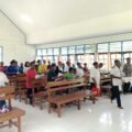 Jalin Kedekatan dengan Masyarakat, Kapolsek Pantai Barat Hadiri Ibadah di GKI Imanuel Arbais