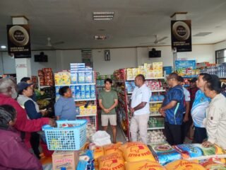 Jaga Stabilitas Pangan Jelang Idul Adha, Polres Sarmi dan Pemda Sidak Pertokoan serta Pasar