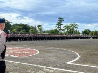 Kapolda Papua Barat Pimpin Apel Pengecekan dan Tactical Floor Game Persiapan Menyambut Pesparawi Nasional XIV Tahun 2026