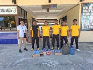 Polsek Sarmi Kota Gelar Razia Minuman Lokal Jenis CT, Puluhan Botol Berhasil Diamankan