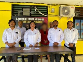 Tim Opsnal Sat Resnarkoba Polresta Manokwari Berhasil Ungkap Kasus Tindak Pidana Narkotika Golongan I Jenis Shabu di SP 4 Distrik Prafi kab. Manokwari
