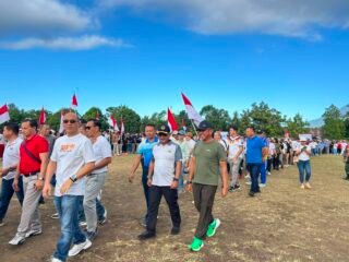 Semarakkan Pembukaan HUT ke-81 Kemerdekaan RI di Kota Bitung, Kasdim 1310/Bitung Hadiri Merdeka Fun Walk Wujud Sinergitas TNI bersama Pemerintah Daerah