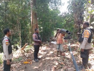 Jaga Kamtibmas Tetap Kondusif, Polsek Tor Atas Gelar Patroli Dialogis Sambangi Pekerja Air Bersih
