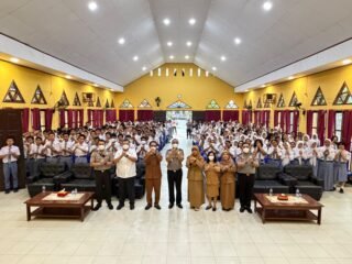 Kapolda Papua Barat Kunjungi SMA Negeri 2 Manokwari, Perkuat Kepedulian Polri terhadap Dunia Pendidikan